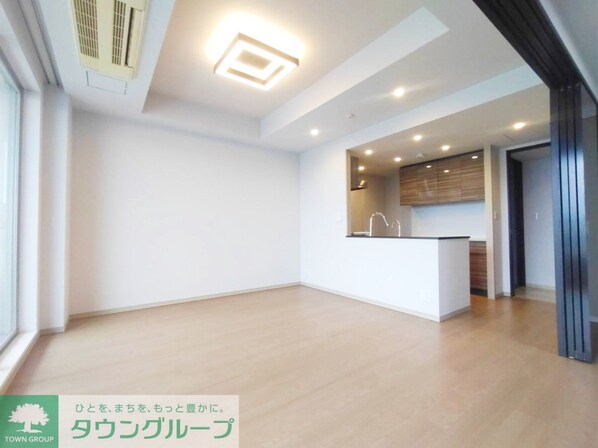 ザ・パークハウス三軒茶屋タワーの物件内観写真